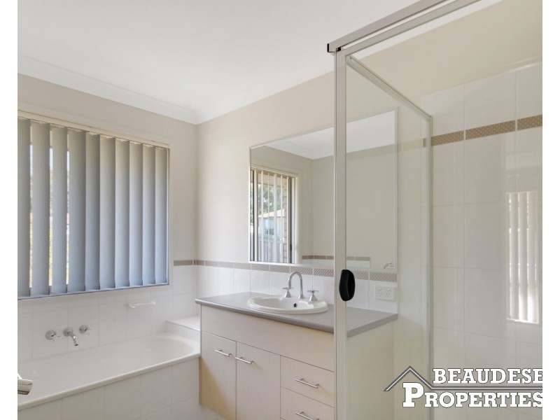 5 Hugo Drive, Beaudesert QLD 4285
