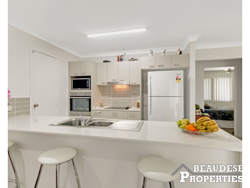 15 Meadow View Street, Beaudesert QLD 4285