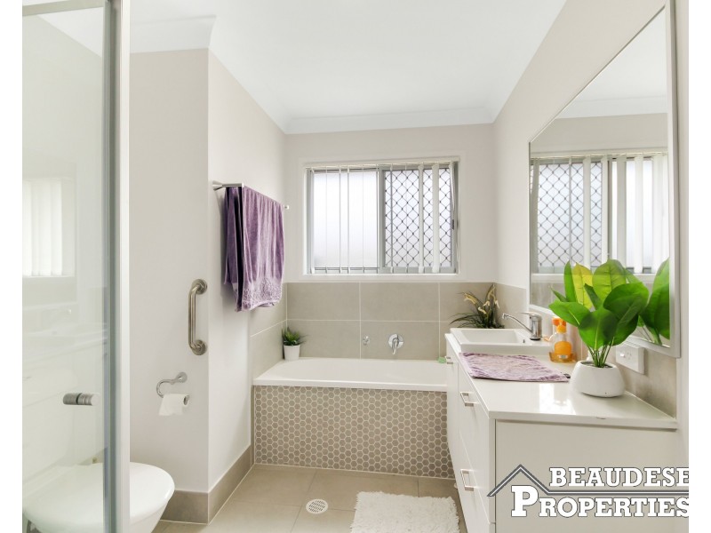 15 Meadow View Street, Beaudesert QLD 4285