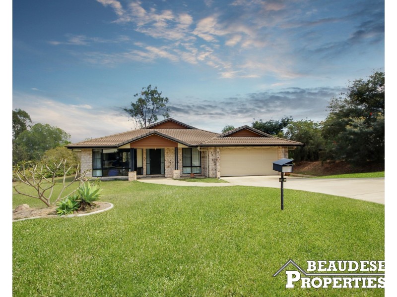 50-52 Carrigan Way, Gleneagle QLD 4285