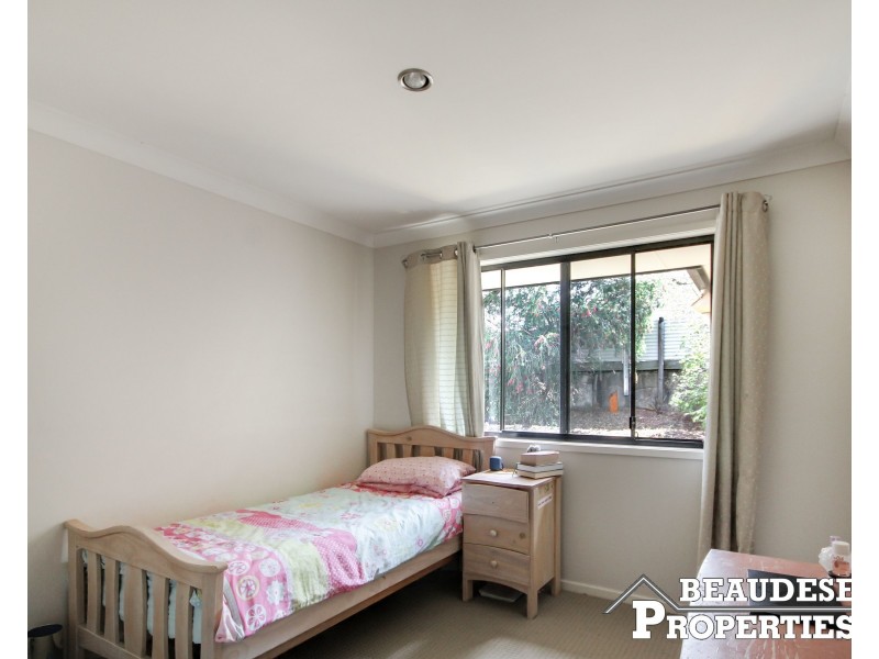 50-52 Carrigan Way, Gleneagle QLD 4285