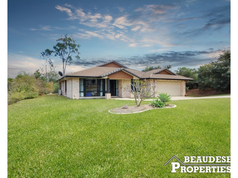 50-52 Carrigan Way, Gleneagle QLD 4285