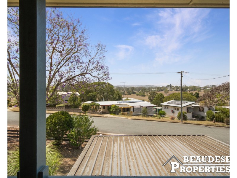 14 Beauview Crescent, Beaudesert QLD 4285