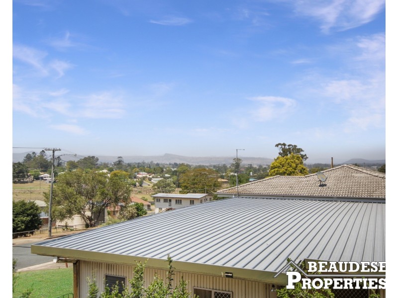 14 Beauview Crescent, Beaudesert QLD 4285