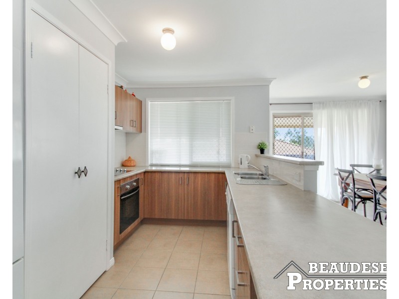 15 Hillside Crescent, Beaudesert QLD 4285