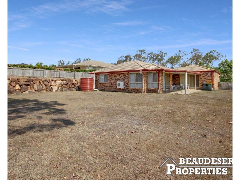 15 Hillside Crescent, Beaudesert QLD 4285