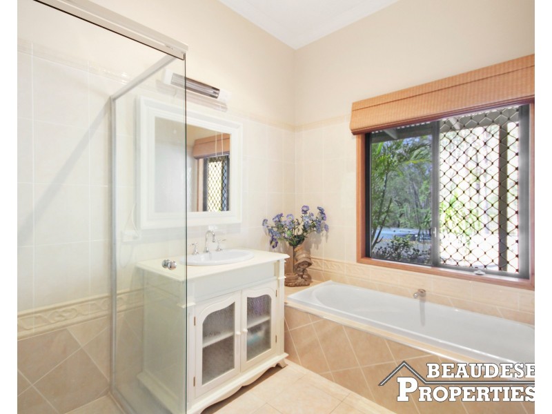 23 Kilmarnock Court, Mundoolun QLD 4285