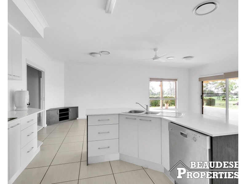 10-12 Corymbia Close, Beaudesert QLD 4285