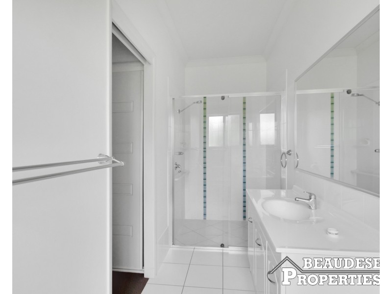 10-12 Corymbia Close, Beaudesert QLD 4285