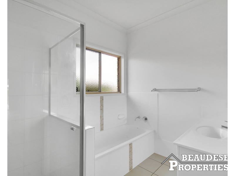 10-12 Corymbia Close, Beaudesert QLD 4285
