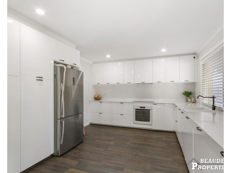23 Arbour Drive, Gleneagle QLD 4285
