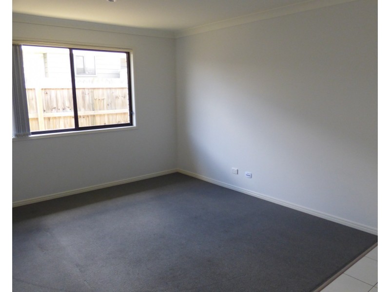 Gleneagle QLD 4285
