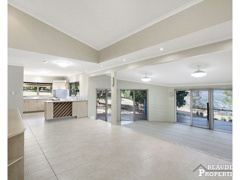 2-6 Brooks Drive, Kooralbyn QLD 4285