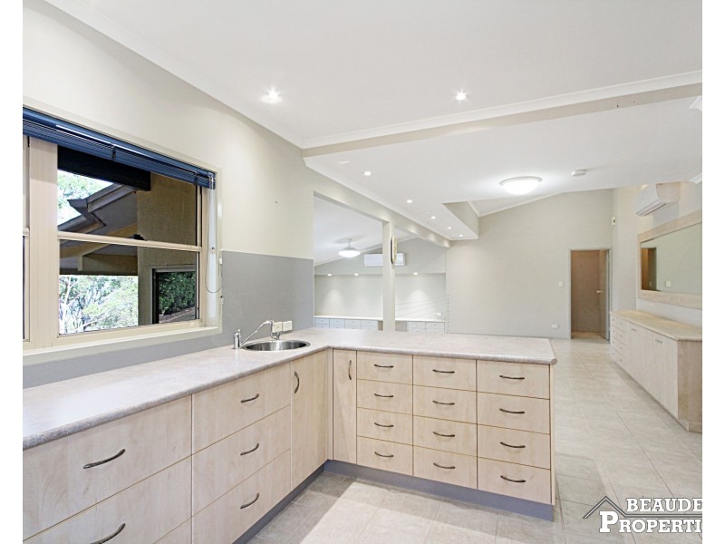 2-6 Brooks Drive, Kooralbyn QLD 4285