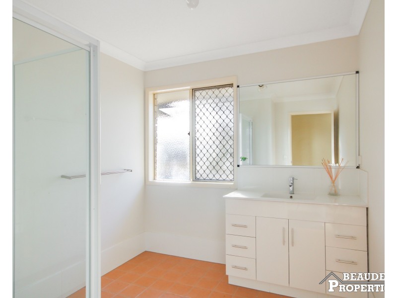 42-52 Kooralbyn Drive, Kooralbyn QLD 4285