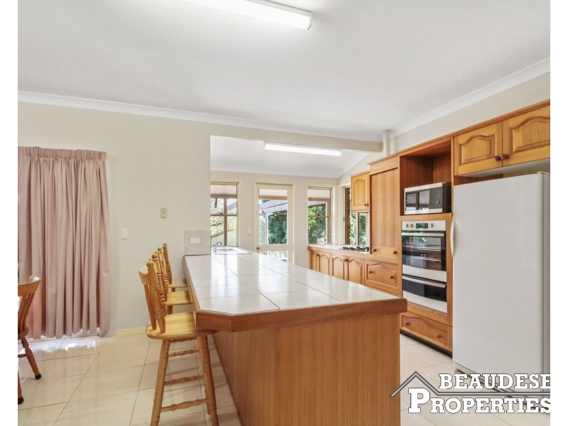 7-11 Day Road, Gleneagle QLD 4285