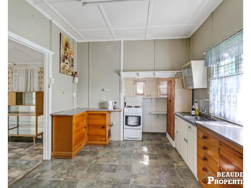 7 James Street, Beaudesert QLD 4285