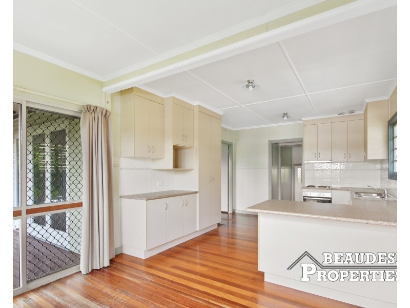 24 Kamarooka Street, Beaudesert QLD 4285