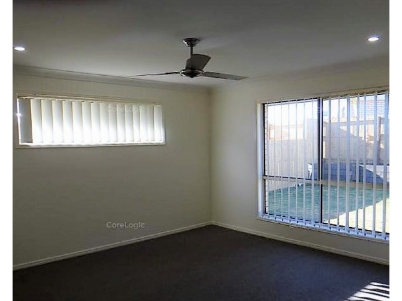 13 Phoebe Way, Gleneagle QLD 4285