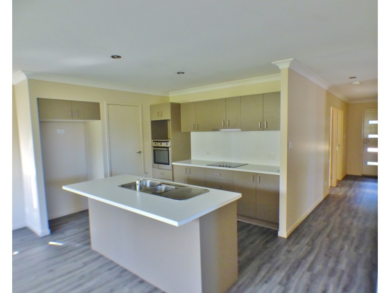 27 Meridian Way, Beaudesert QLD 4285
