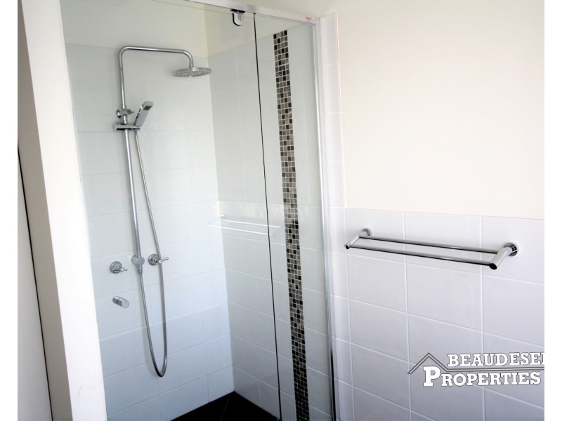 1 Railway Street, Kalbar QLD 4309