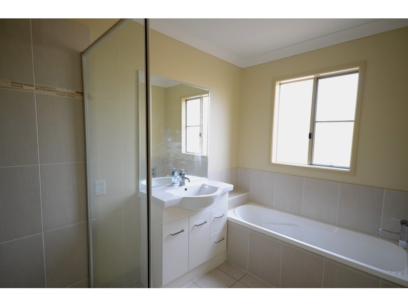 14 Wyndham Place, Kooralbyn QLD 4285