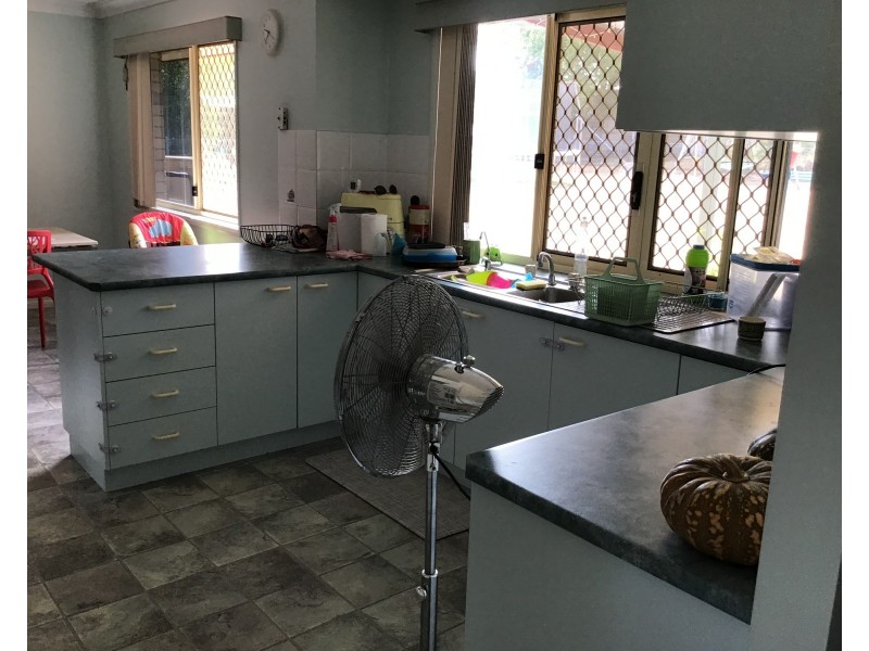16 Cavell Avenue, Beaudesert QLD 4285