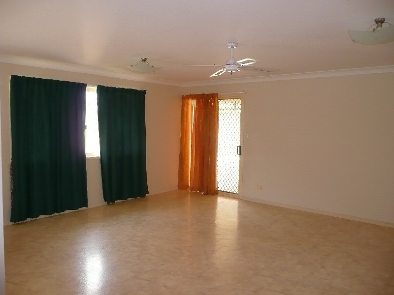 Gleneagle QLD 4285