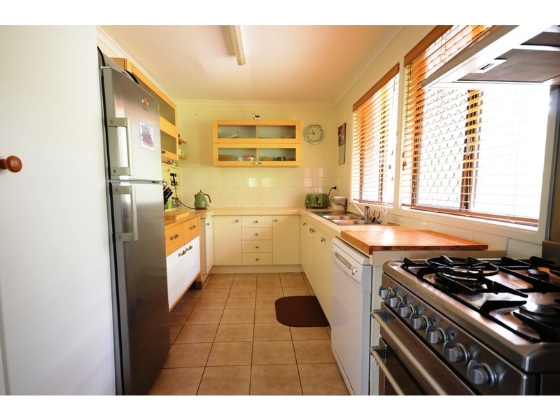 5 Walker Drive, Kooralbyn QLD 4285