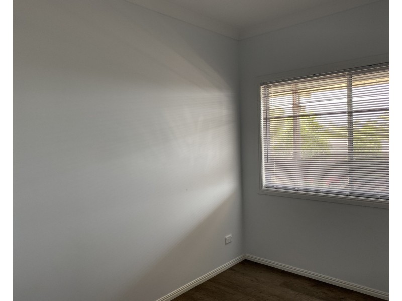 8 Camberwell Close, Gleneagle QLD 4285