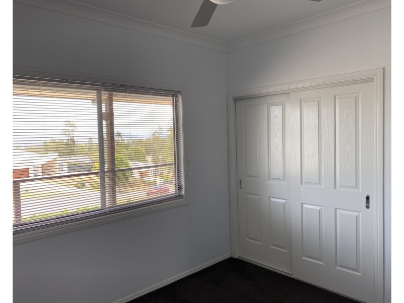 8 Camberwell Close, Gleneagle QLD 4285