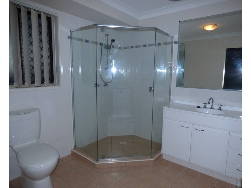 Gleneagle QLD 4285