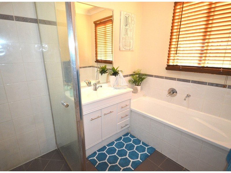 15 White Place, Kooralbyn QLD 4285