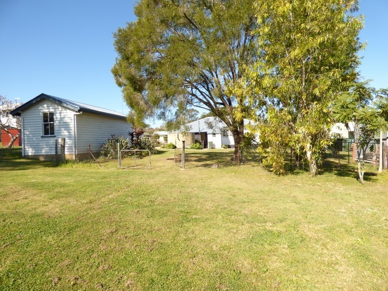 18 Duckett Street, Beaudesert QLD 4285
