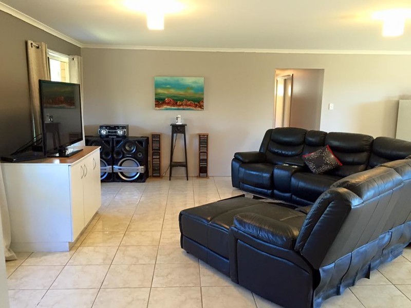 141 Walker Drive, Kooralbyn QLD 4285