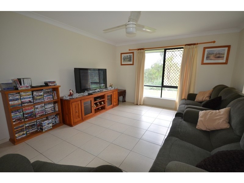 87 Walker Drive, Kooralbyn QLD 4285