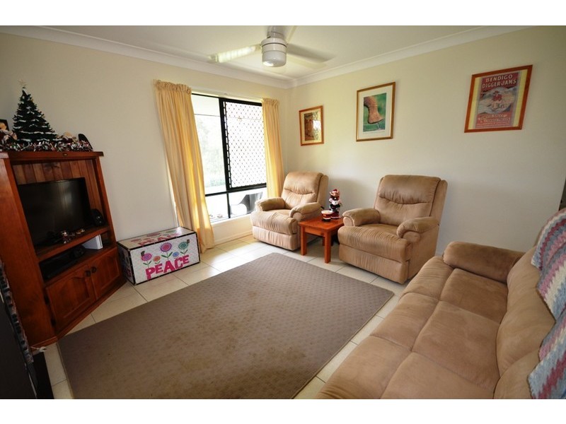 87 Walker Drive, Kooralbyn QLD 4285
