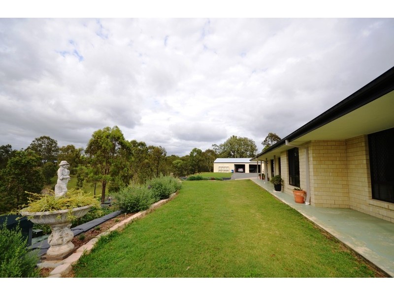 87 Walker Drive, Kooralbyn QLD 4285