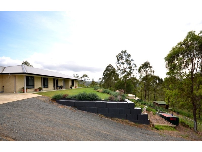 87 Walker Drive, Kooralbyn QLD 4285