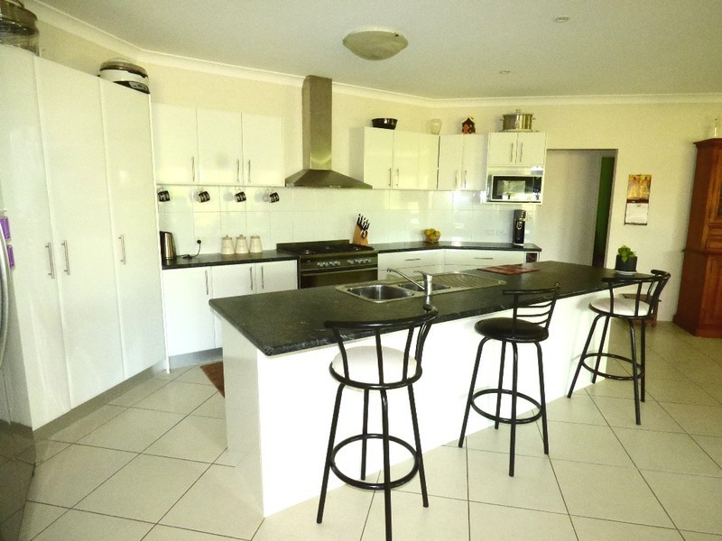 15 Paxton Court, Gleneagle QLD 4285