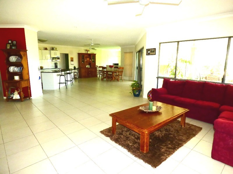 15 Paxton Court, Gleneagle QLD 4285