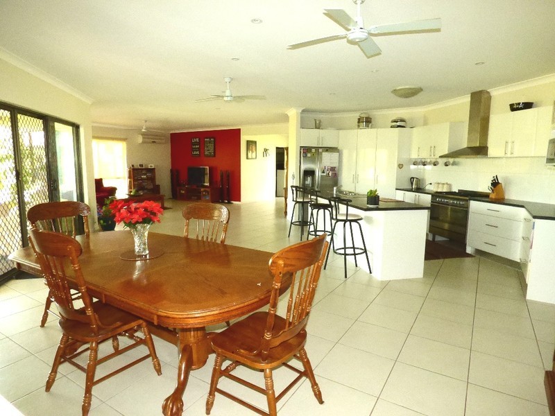 15 Paxton Court, Gleneagle QLD 4285