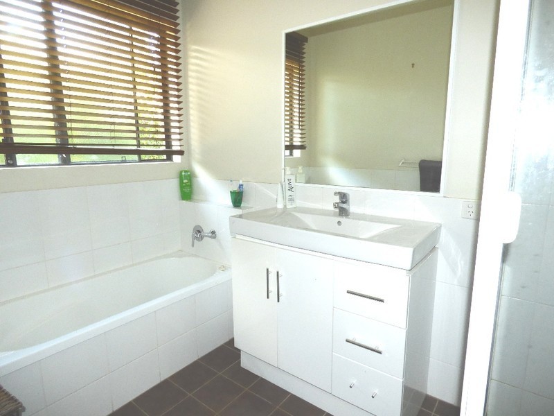 15 Paxton Court, Gleneagle QLD 4285