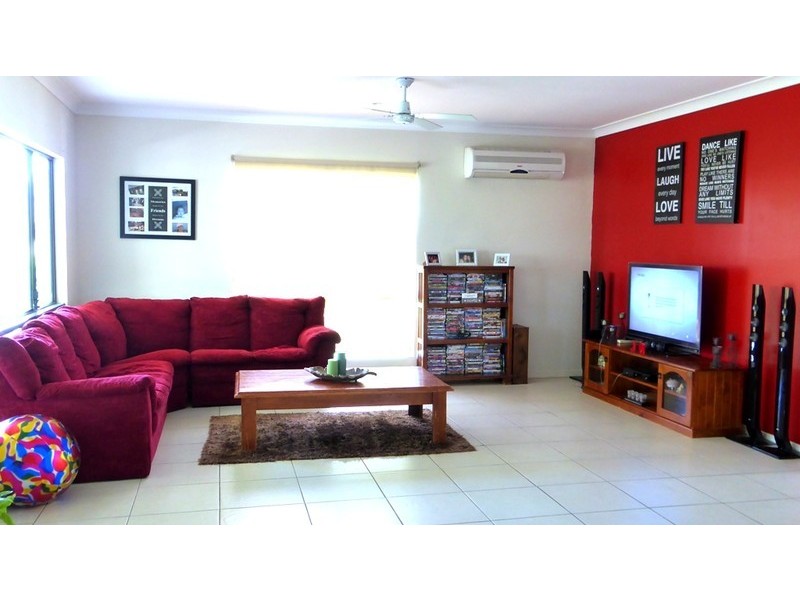 15 Paxton Court, Gleneagle QLD 4285