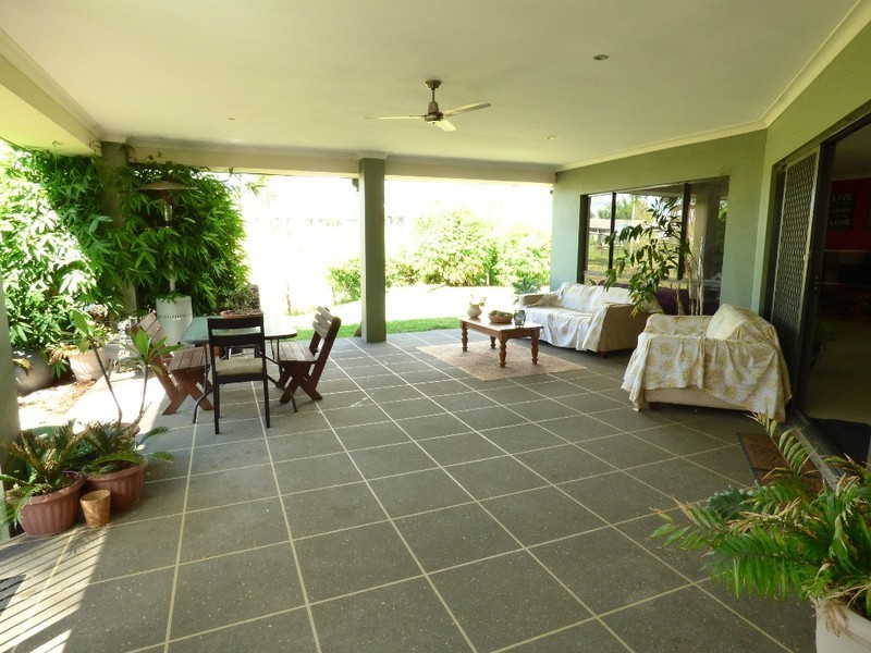 15 Paxton Court, Gleneagle QLD 4285