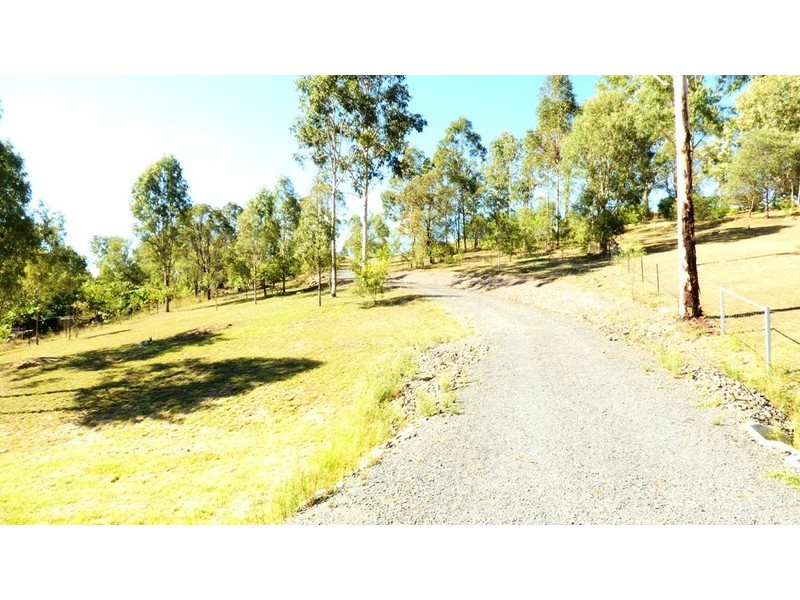 88 Walker Drive, Kooralbyn QLD 4285