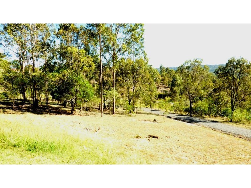 88 Walker Drive, Kooralbyn QLD 4285