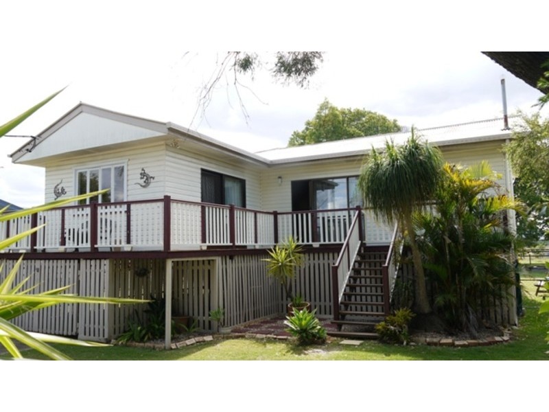16 Hopkins Street, Beaudesert QLD 4285