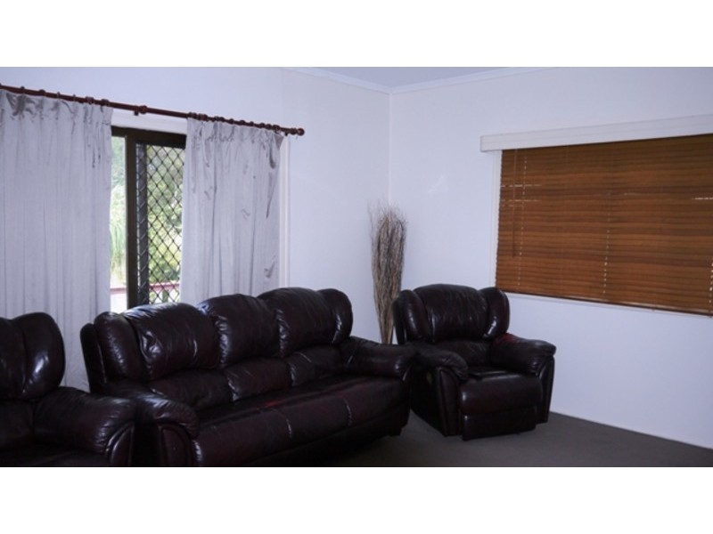 16 Hopkins Street, Beaudesert QLD 4285
