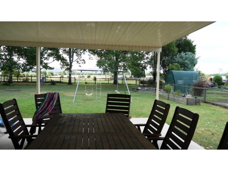 16 Hopkins Street, Beaudesert QLD 4285